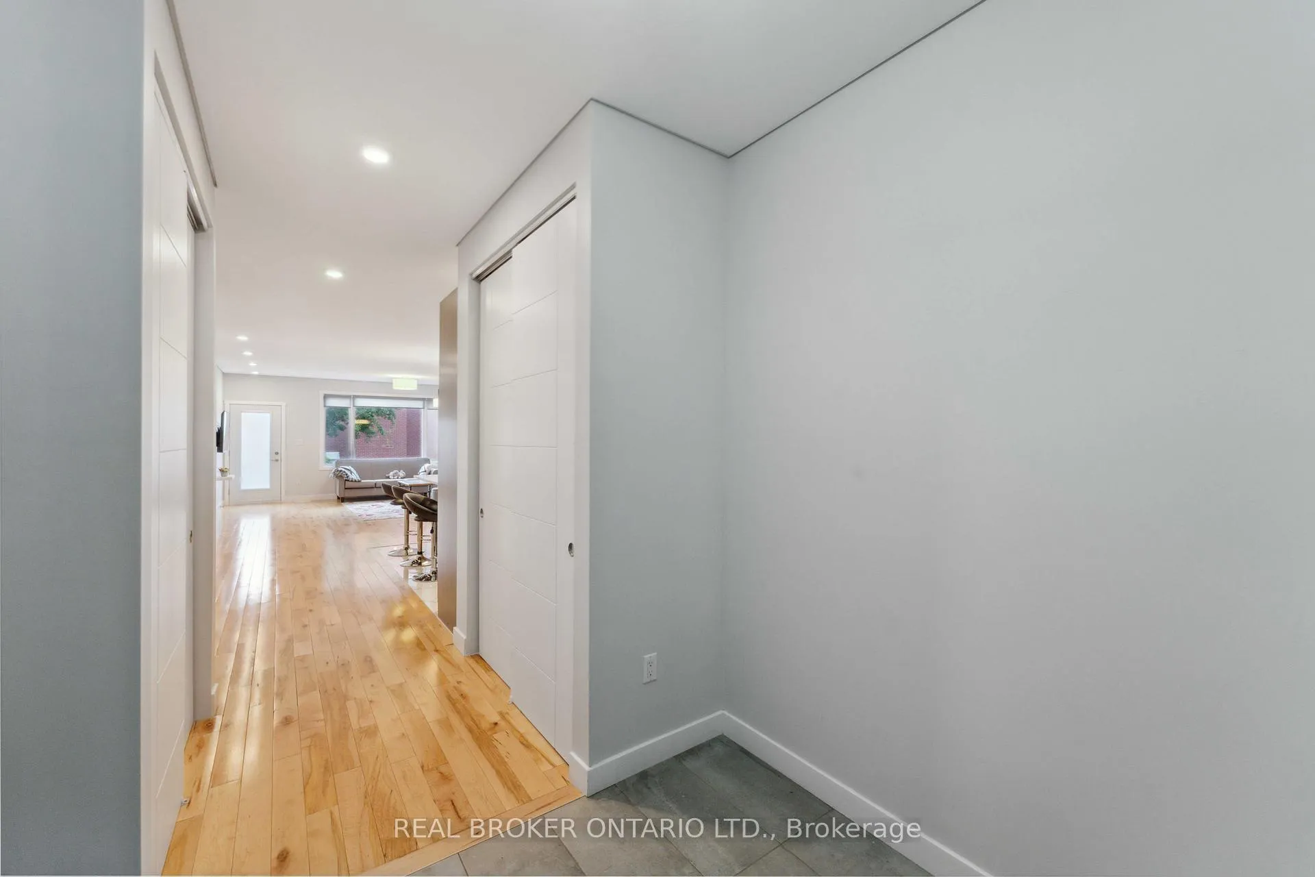 Photo 4 of Unit 2, 36 Ontario Street, Ottawa, Overbrook — HOMEH