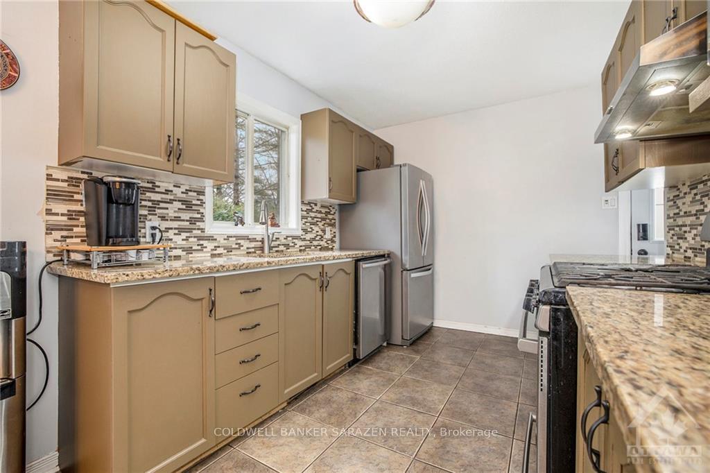 Photo 10 of 196 Macmillan Lane, Ottawa, Constance Bay — HOMEH