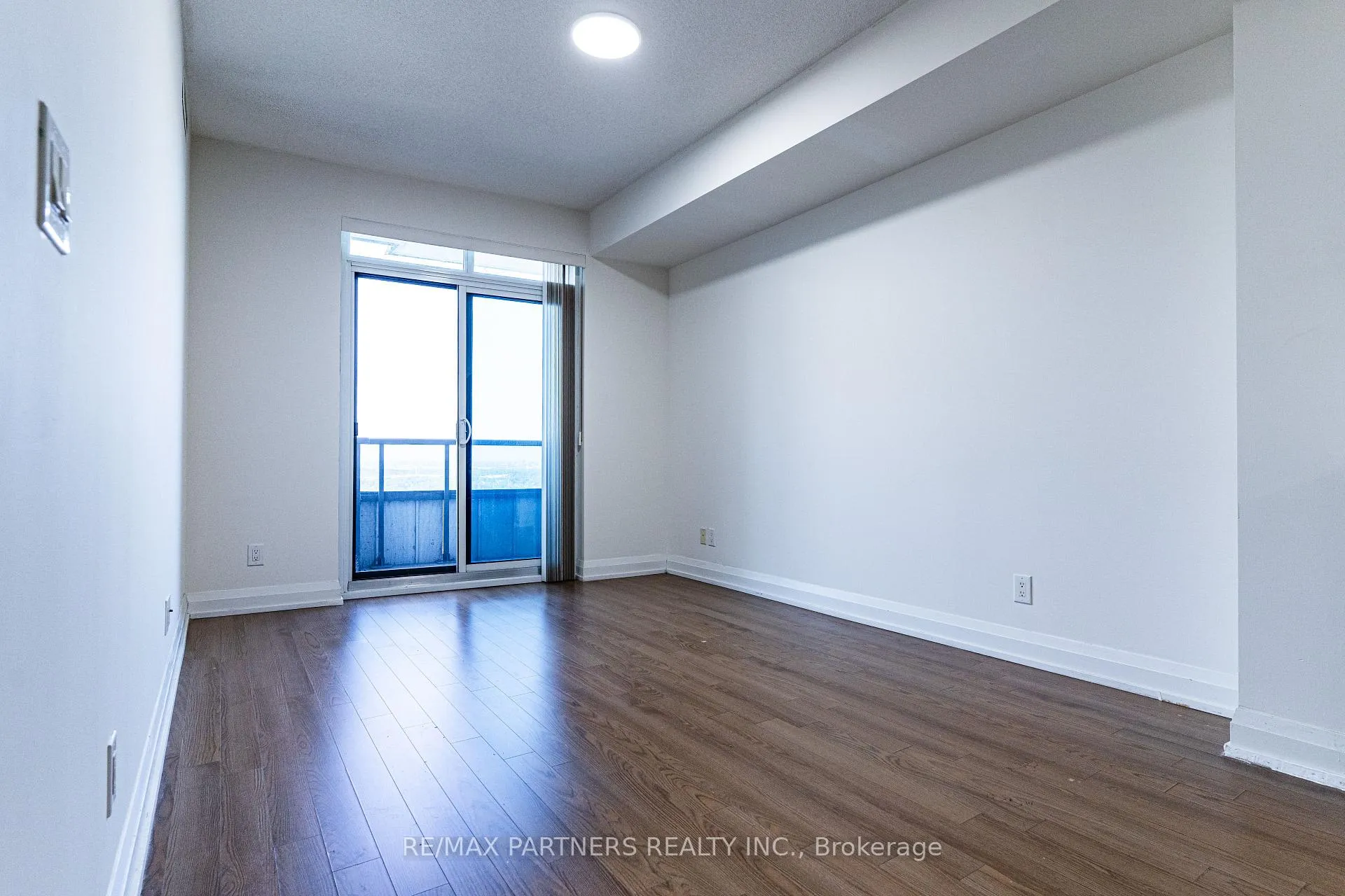 Photo 4 of Unit 1903, 7171 Yonge Street, Markham, Grandview — HOMEH
