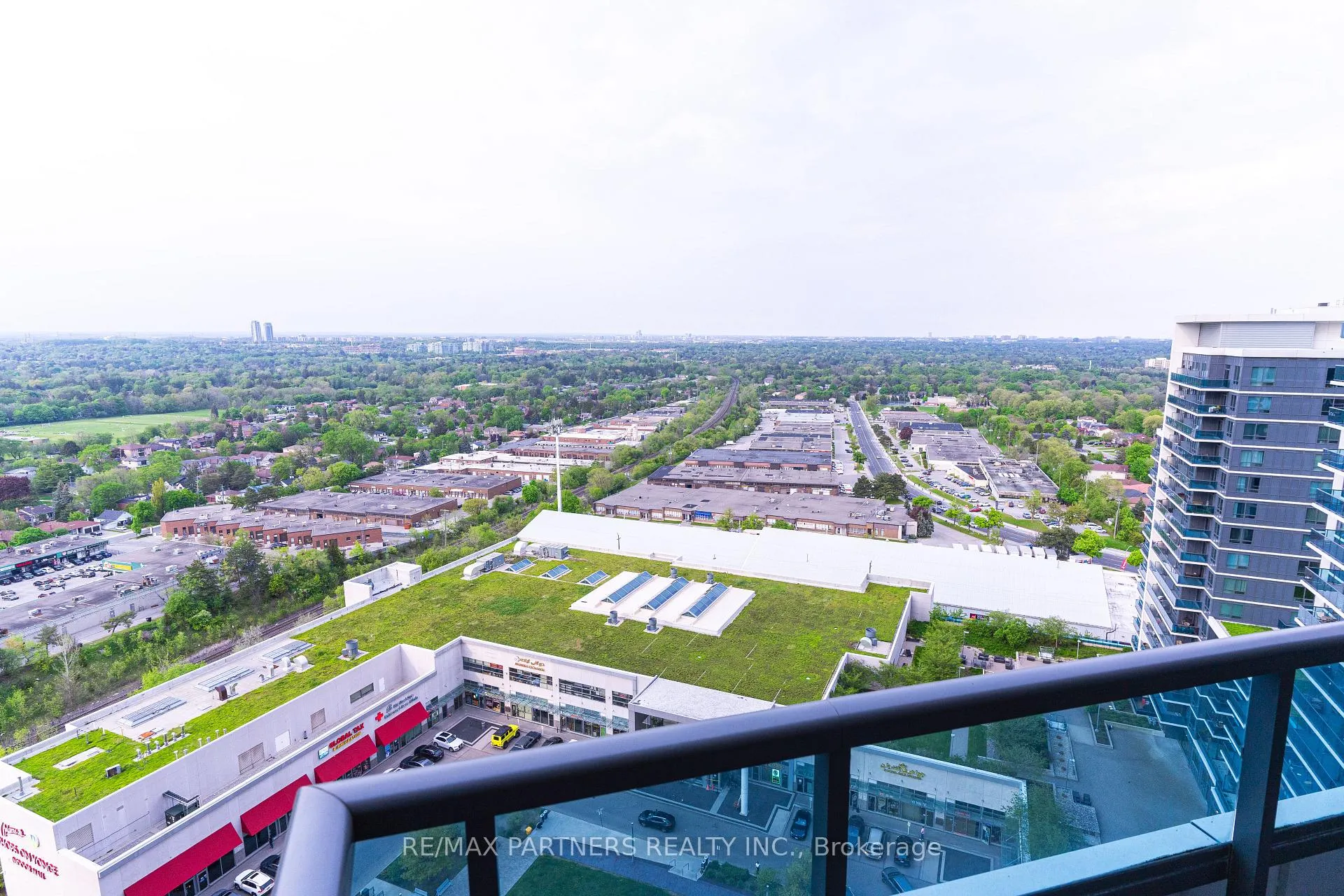 Photo 5 of Unit 1903, 7171 Yonge Street, Markham, Grandview — HOMEH