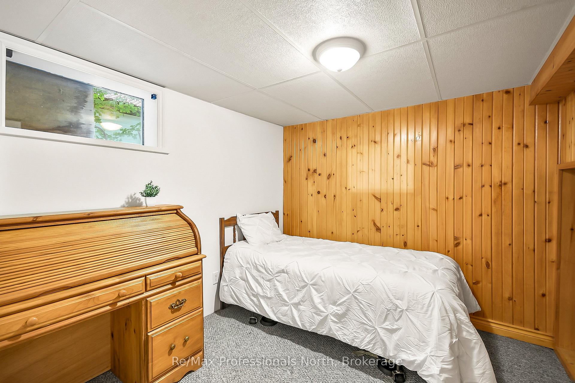 Photo 17 of 655 Mary Street N, Gravenhurst, Muskoka (S) — HOMEH