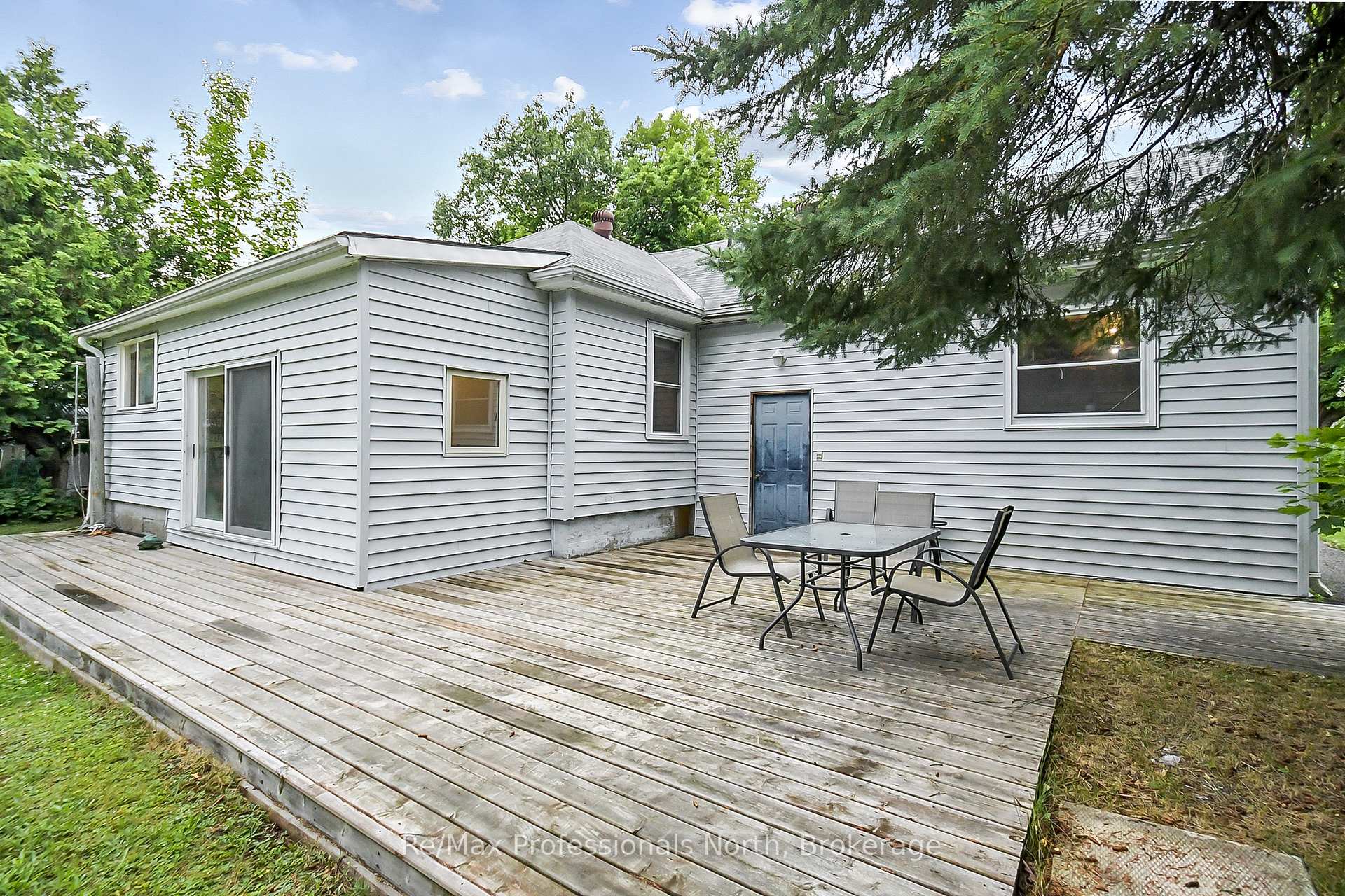 Photo 20 of 655 Mary Street N, Gravenhurst, Muskoka (S) — HOMEH