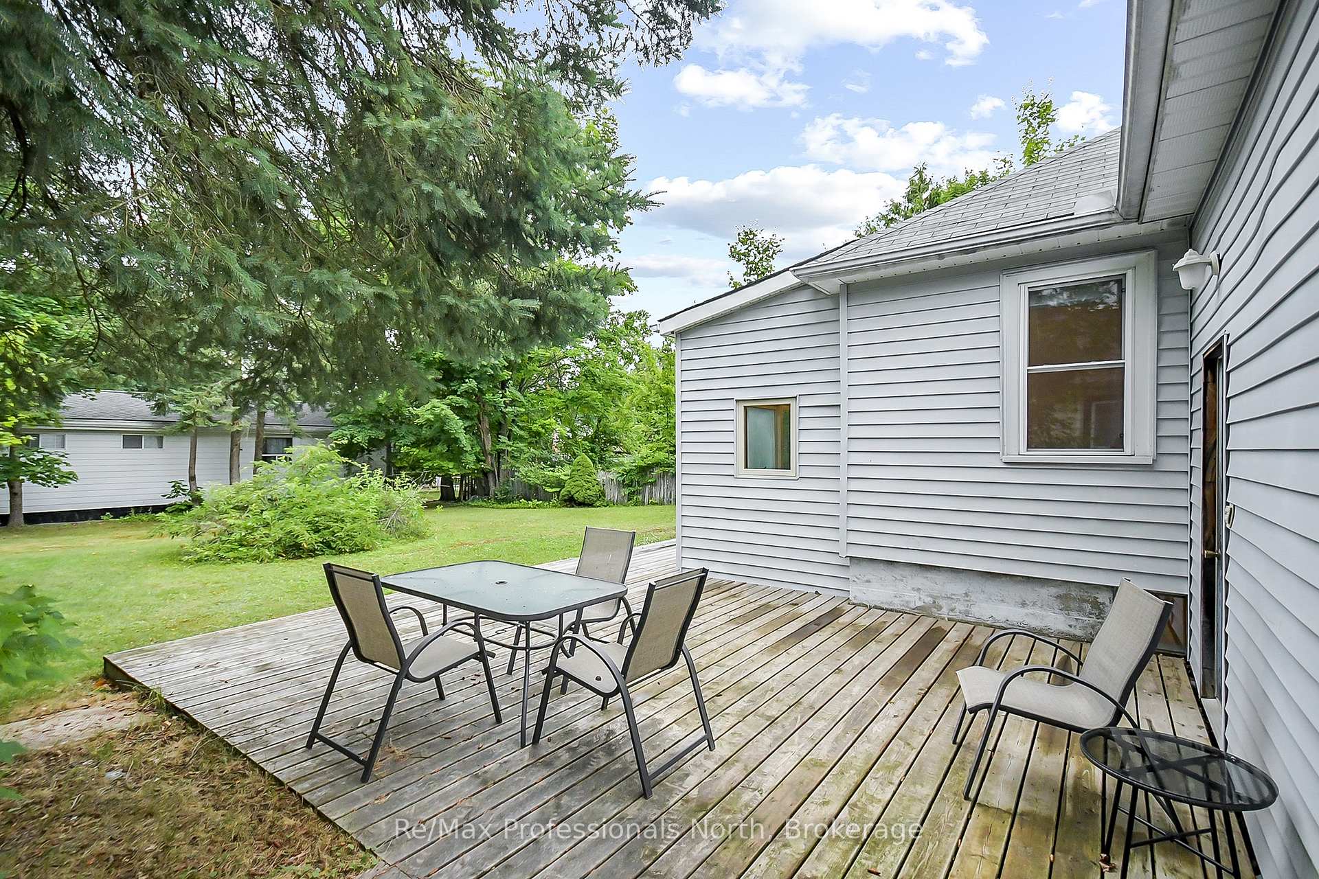 Photo 21 of 655 Mary Street N, Gravenhurst, Muskoka (S) — HOMEH