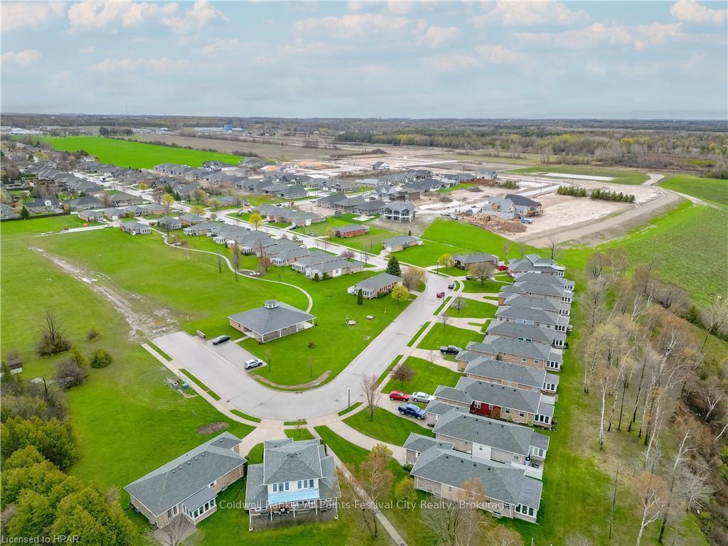 Photo 3 of 250 Bethune Crescent, Goderich, Goderich (Town) — HOMEH