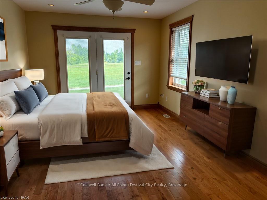 Photo 8 of 250 Bethune Crescent, Goderich, Goderich (Town) — HOMEH