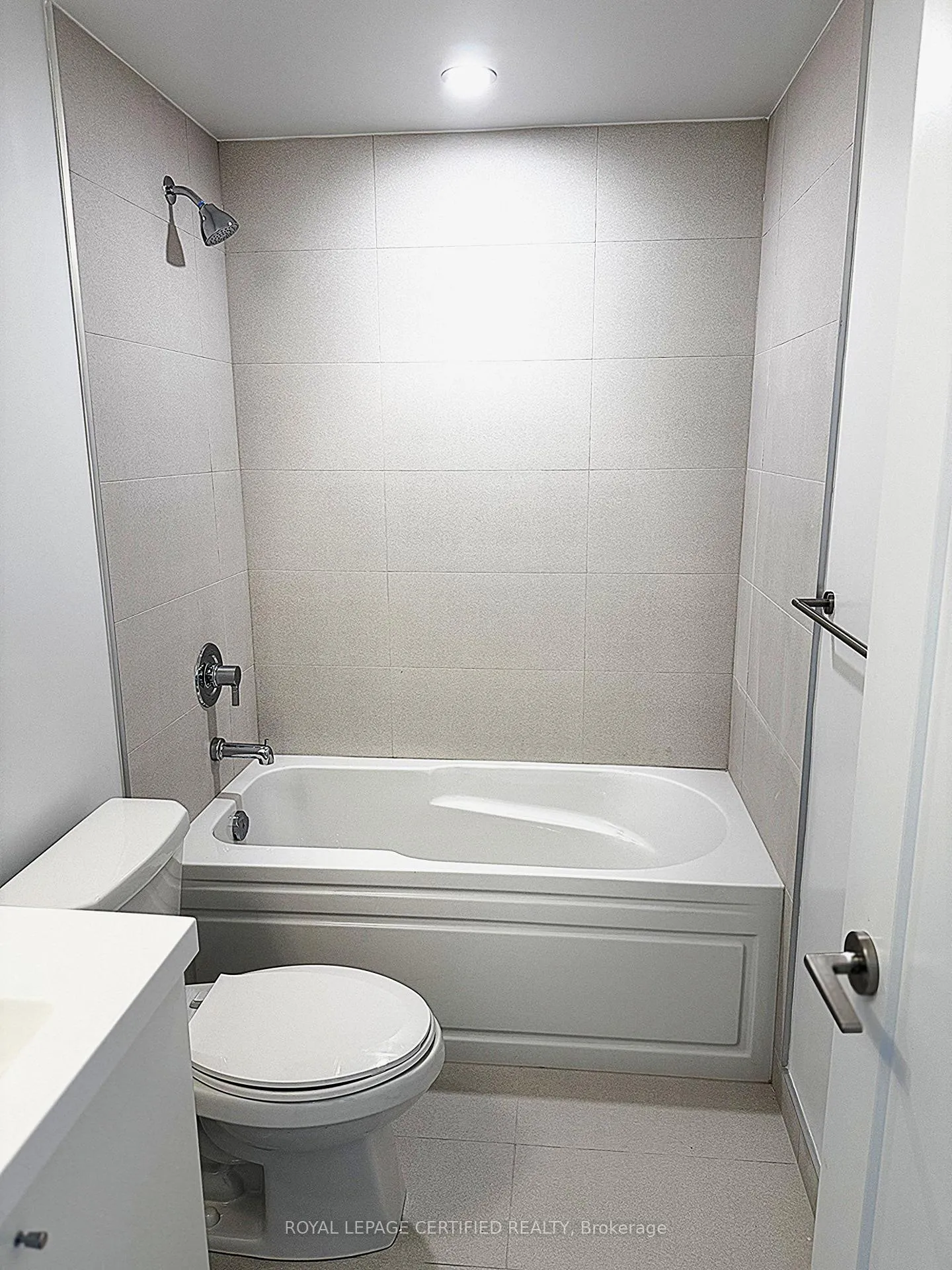 Photo 6 of Unit 2101, 2425 Simcoe Street N, Oshawa, Rural Oshawa — HOMEH