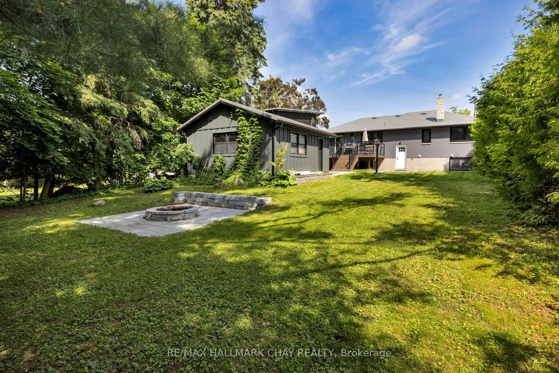 Photo 23 of 39 Eugenia Street, Barrie, Codrington — HOMEH