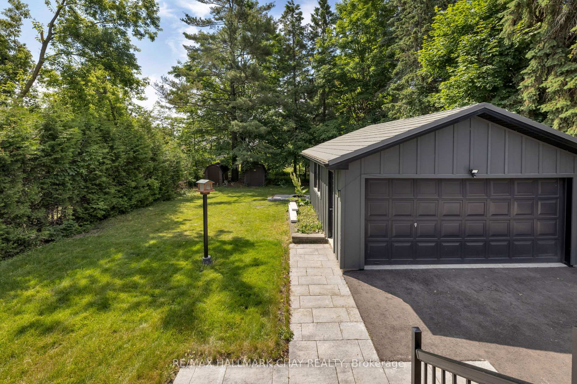 Photo 25 of 39 Eugenia Street, Barrie, Codrington — HOMEH