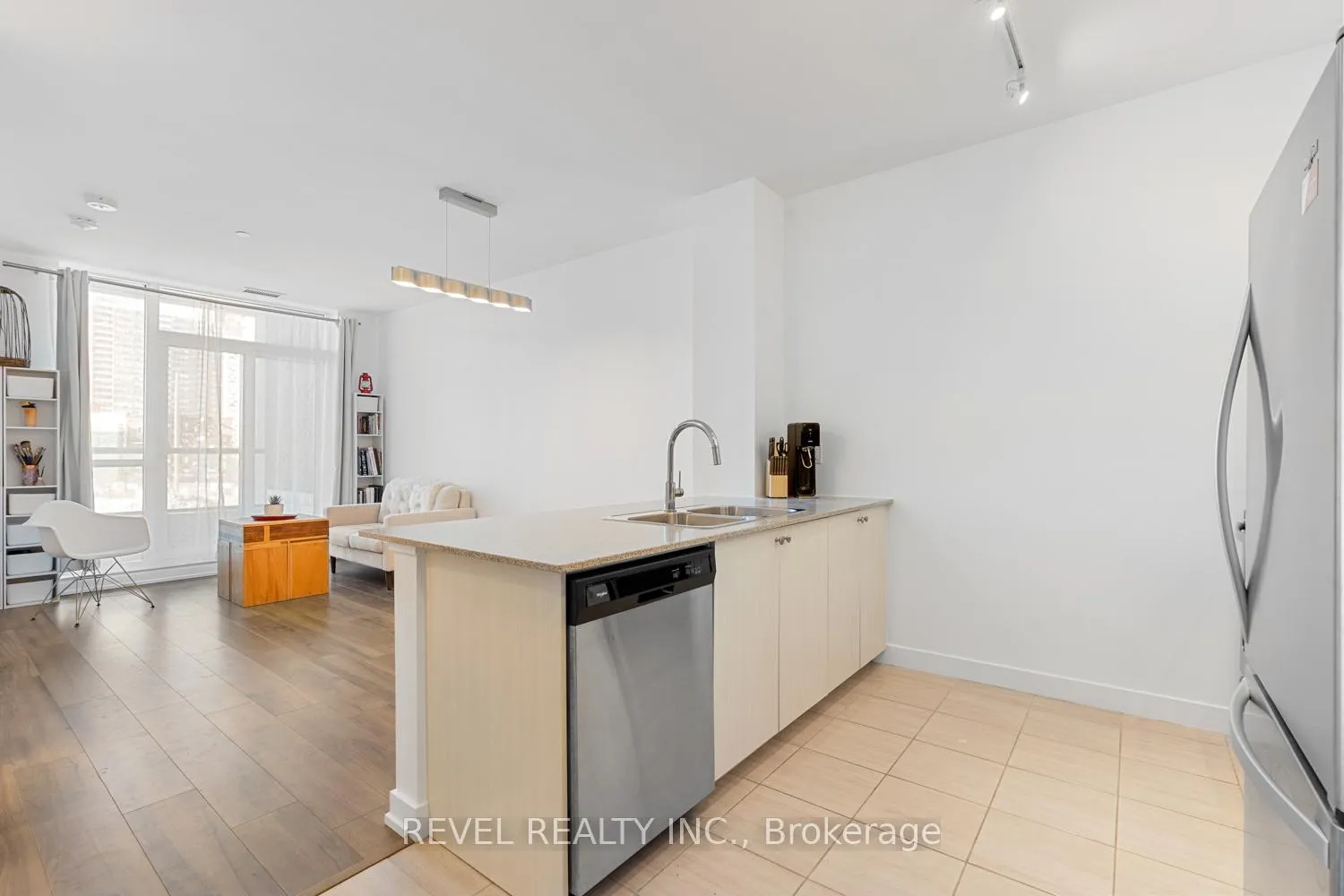Photo 2 of Unit 201, 8 Trent Avenue, Toronto, East End-Danforth — HOMEH
