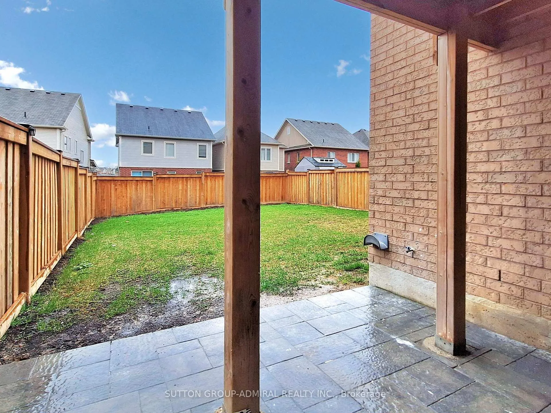 Photo 17 of 22 Casserley (Lower) Crescent, New Tecumseth, Tottenham — HOMEH