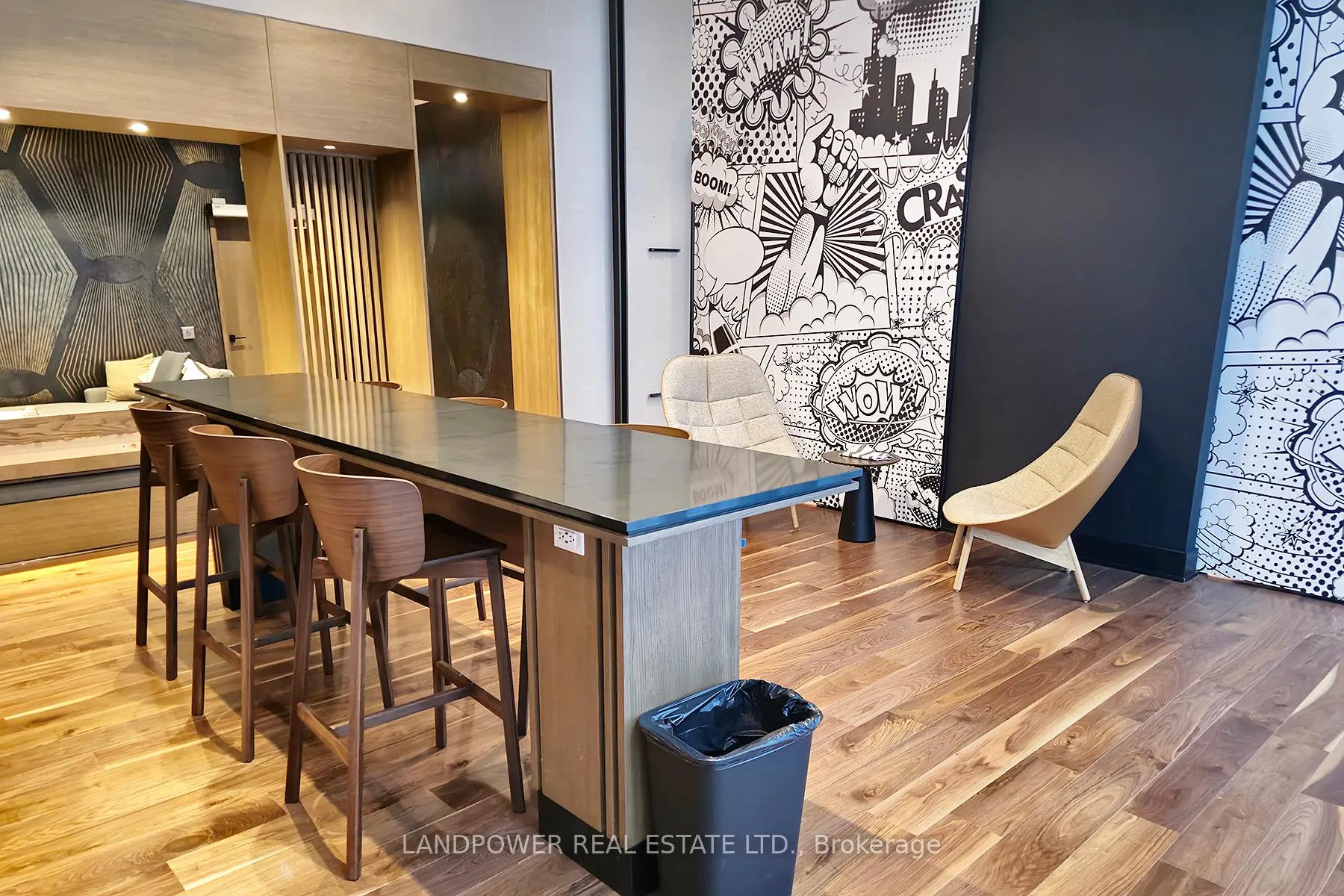 Photo 11 of Unit 819, 8119 Birchmount Road, Markham, Unionville — HOMEH