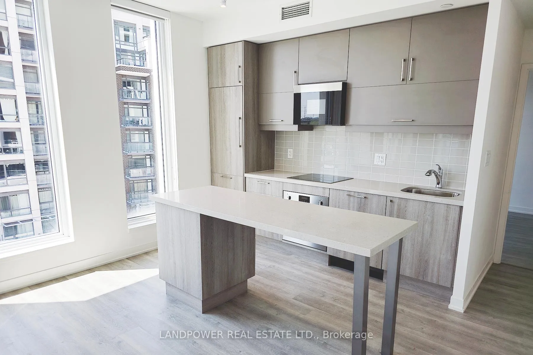 Photo 16 of Unit 819, 8119 Birchmount Road, Markham, Unionville — HOMEH