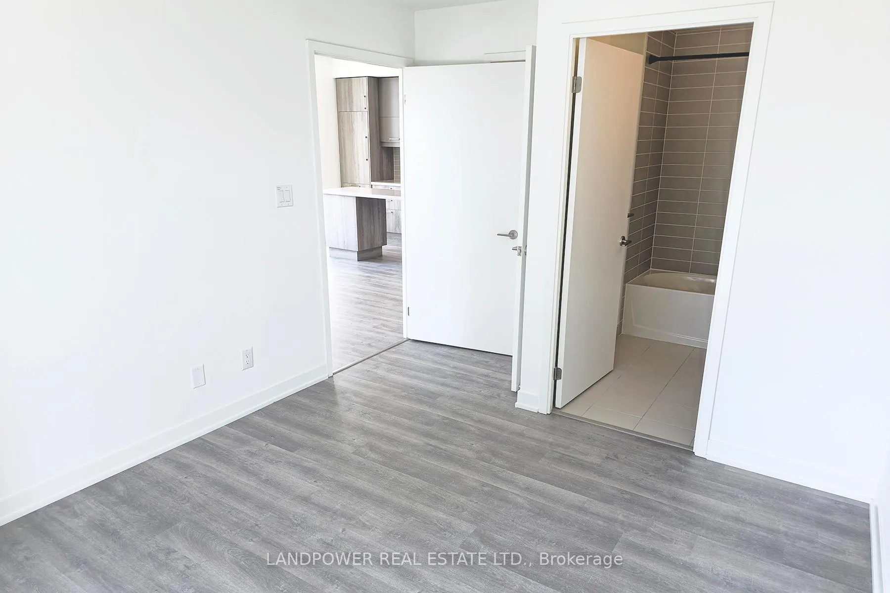 Photo 25 of Unit 819, 8119 Birchmount Road, Markham, Unionville — HOMEH