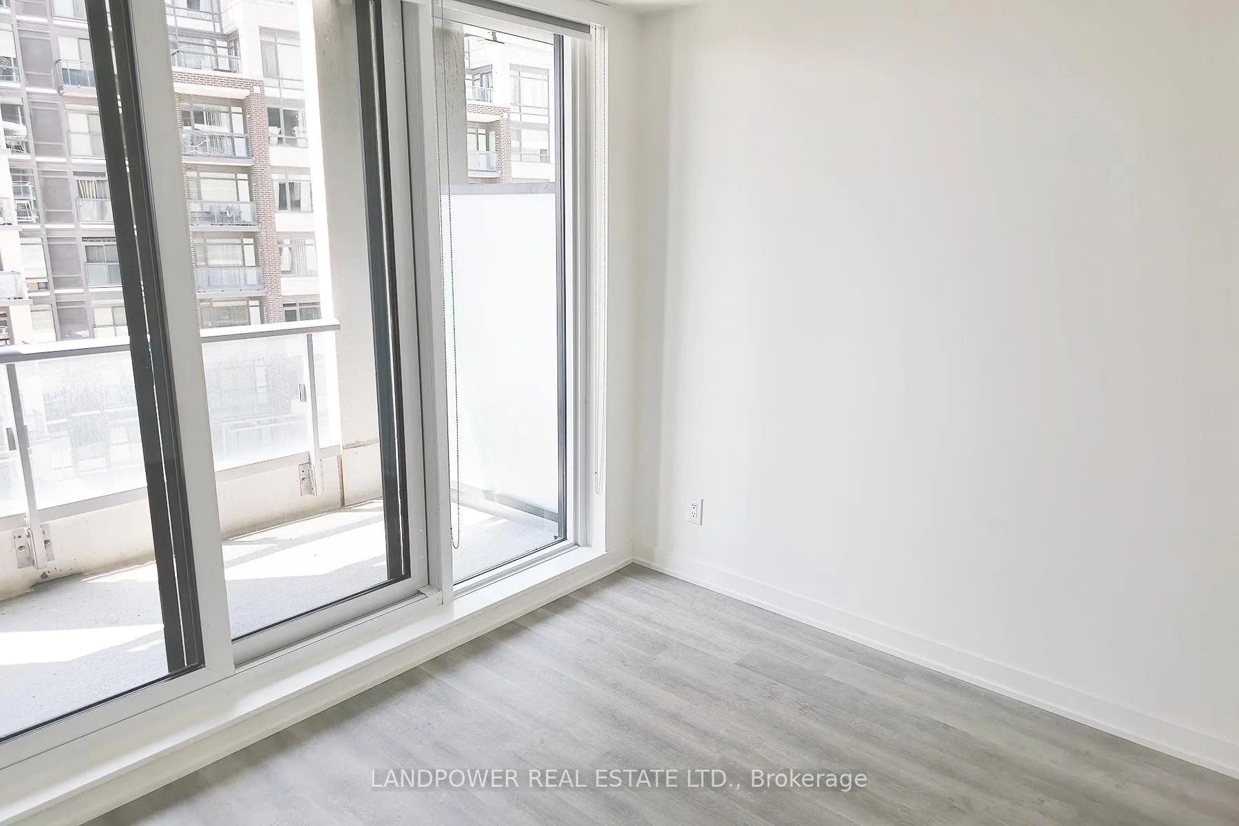 Photo 31 of Unit 819, 8119 Birchmount Road, Markham, Unionville — HOMEH