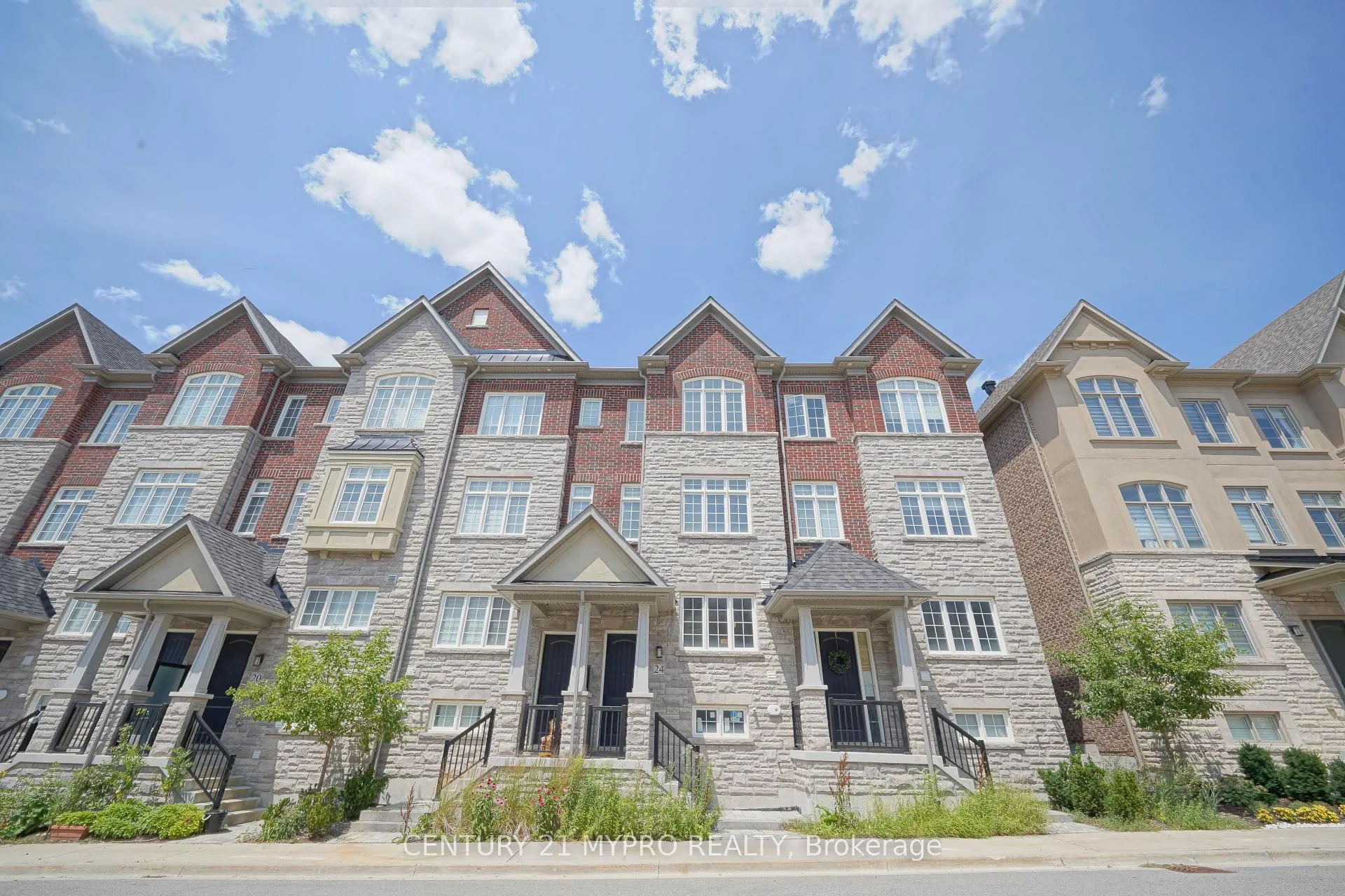 Photo 1 of 24 Royal Aberdeen Road, Markham, Angus Glen — HOMEH
