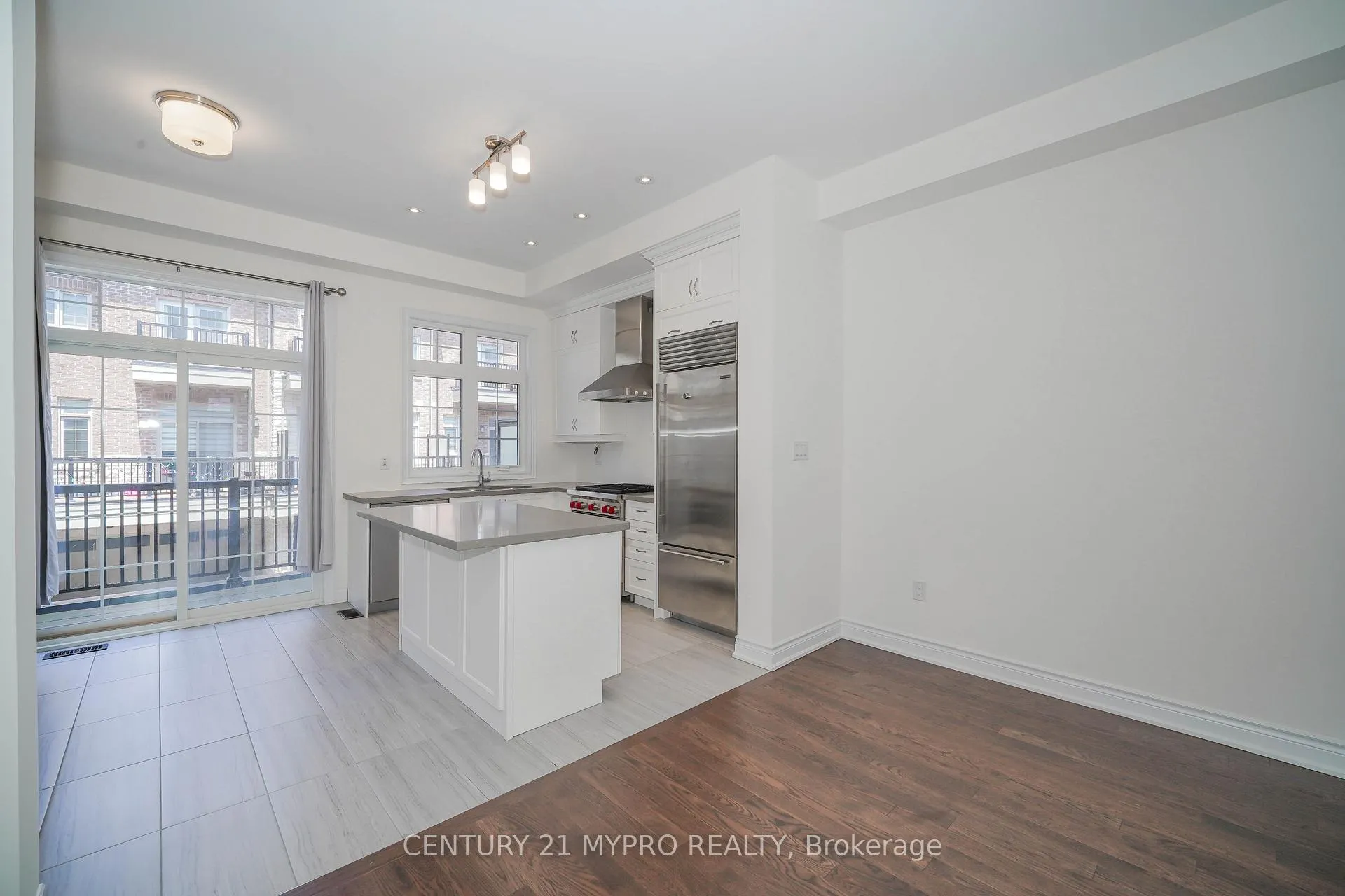 Photo 11 of 24 Royal Aberdeen Road, Markham, Angus Glen — HOMEH