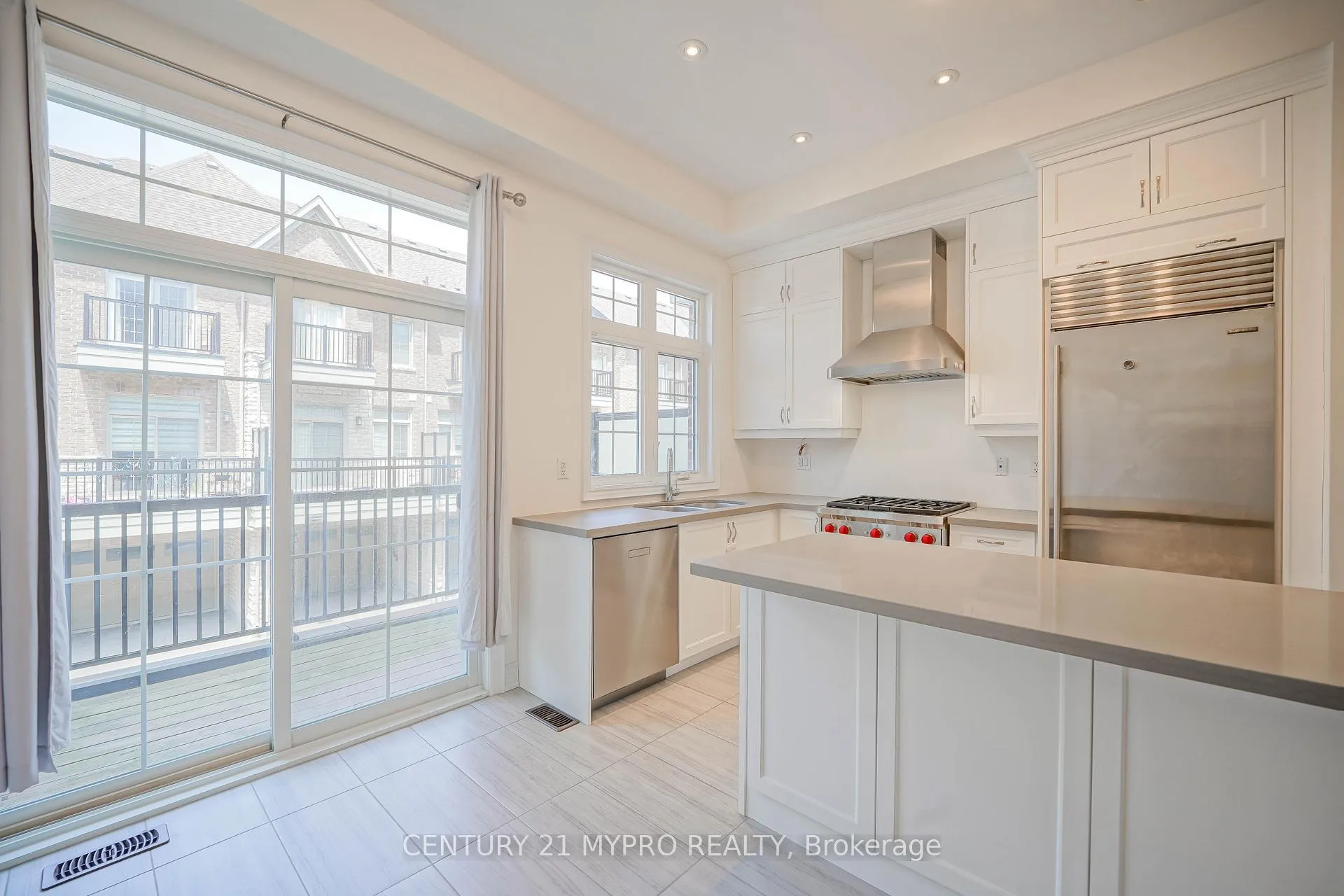 Photo 12 of 24 Royal Aberdeen Road, Markham, Angus Glen — HOMEH