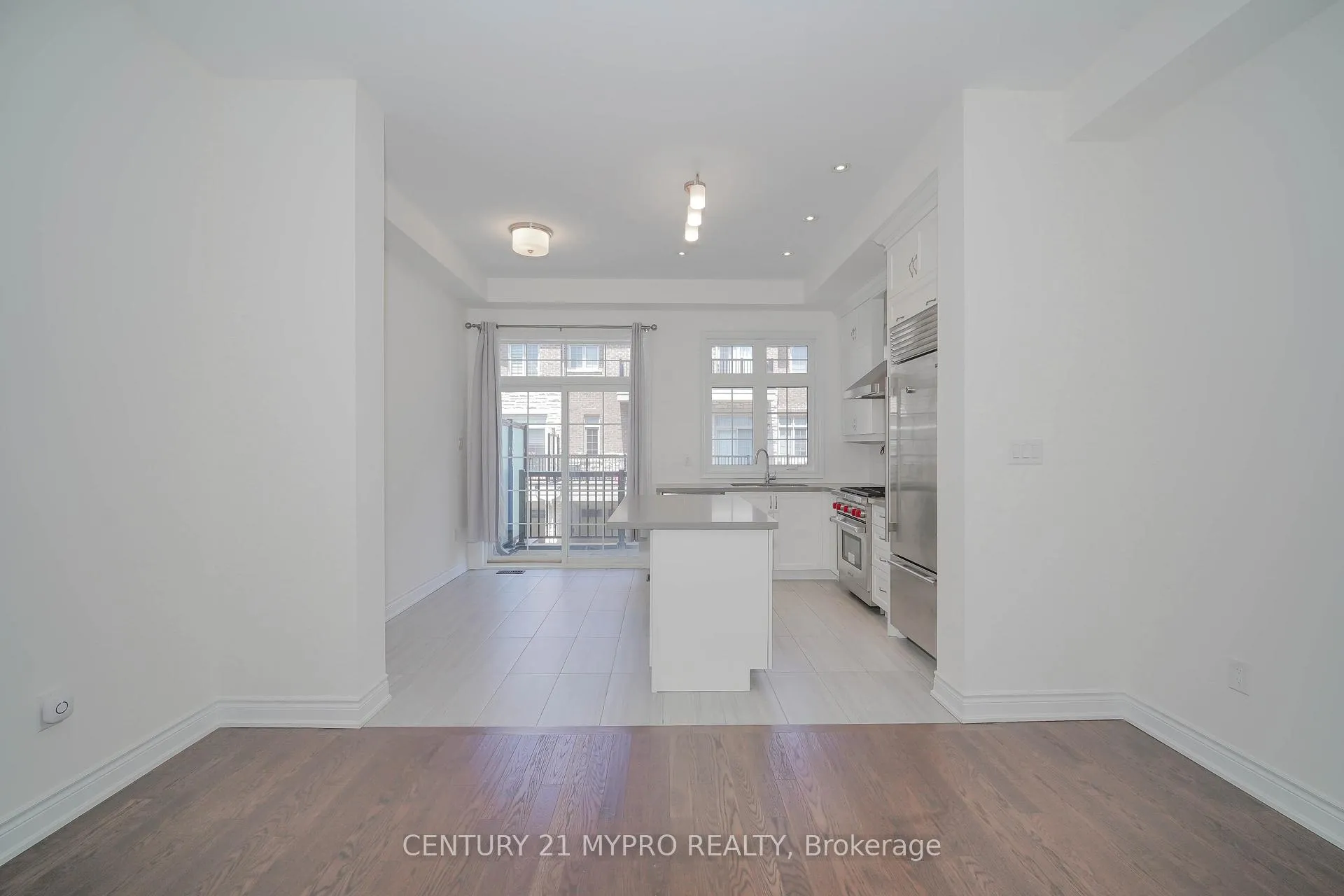Photo 13 of 24 Royal Aberdeen Road, Markham, Angus Glen — HOMEH
