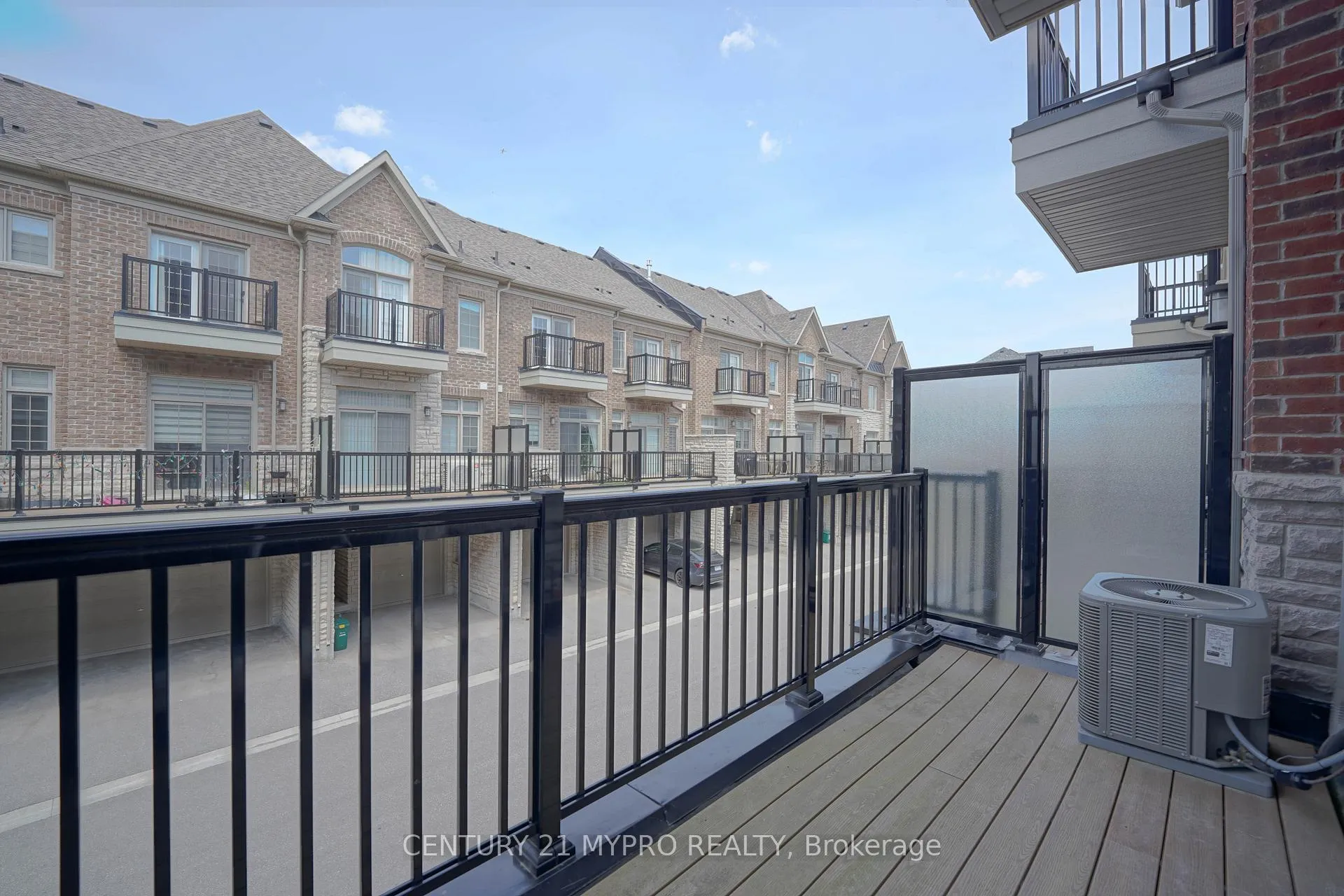 Photo 19 of 24 Royal Aberdeen Road, Markham, Angus Glen — HOMEH