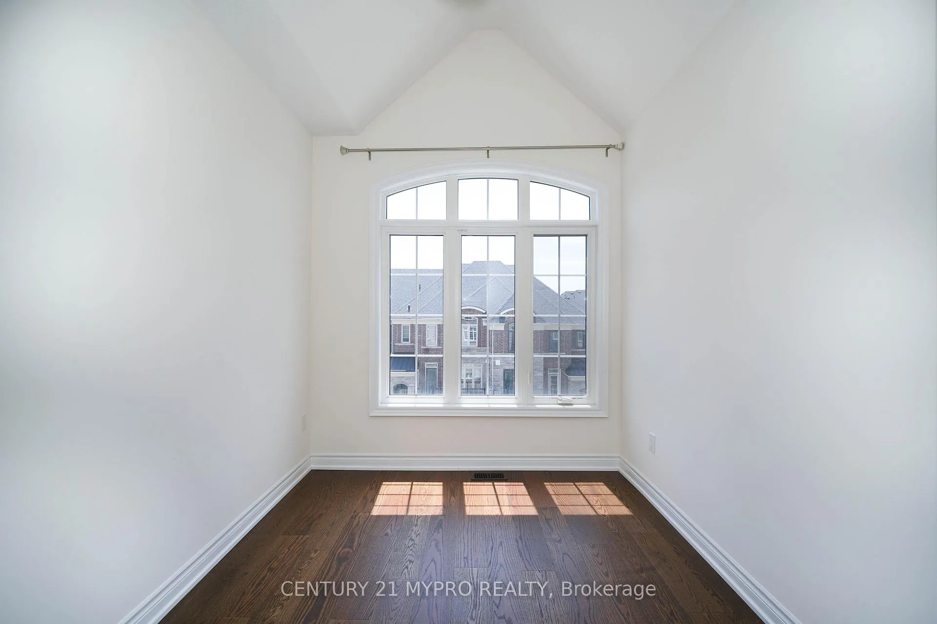 Photo 27 of 24 Royal Aberdeen Road, Markham, Angus Glen — HOMEH