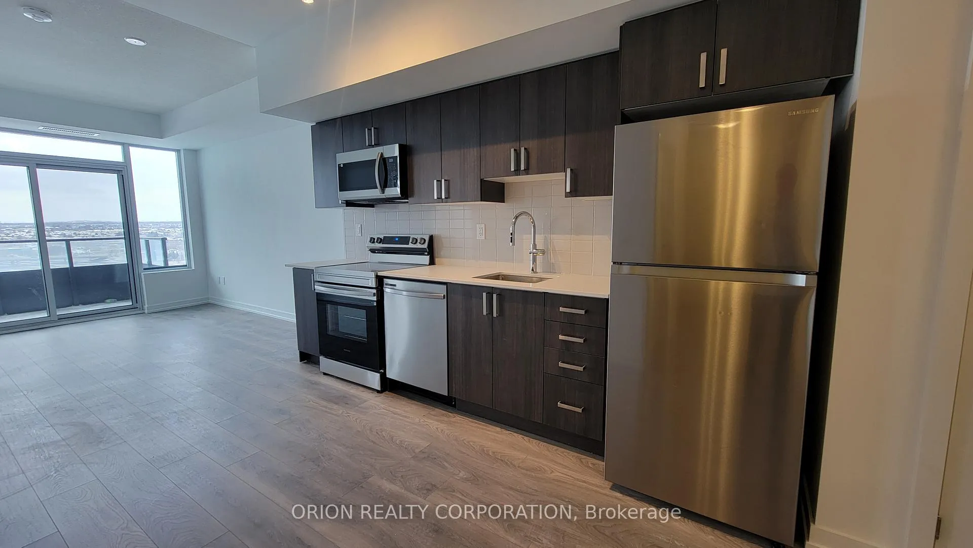 Photo 3 of Unit 1712, 1435 Celebration Drive, Pickering, Bay Ridges — HOMEH