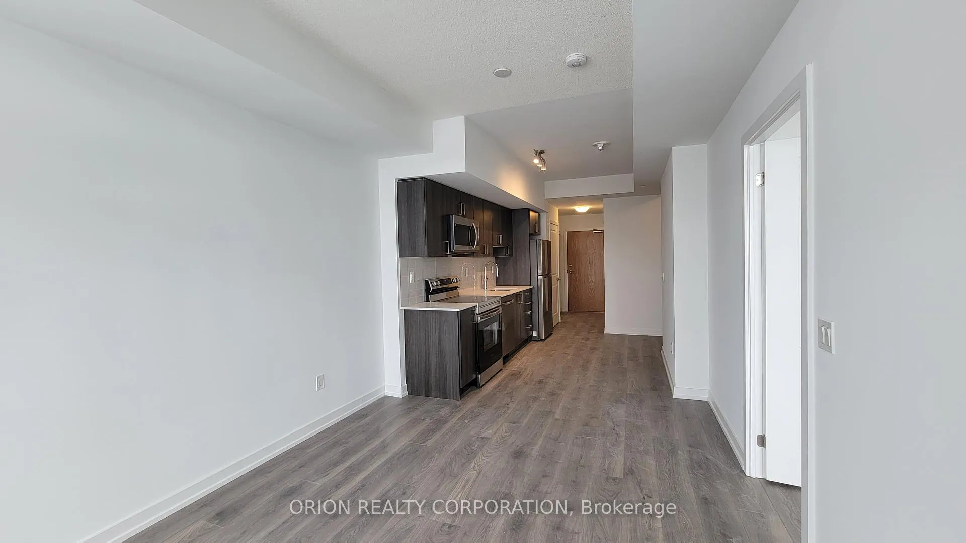 Photo 4 of Unit 1712, 1435 Celebration Drive, Pickering, Bay Ridges — HOMEH
