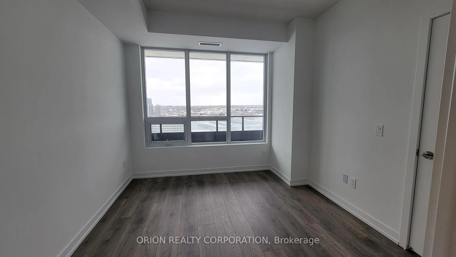 Photo 8 of Unit 1712, 1435 Celebration Drive, Pickering, Bay Ridges — HOMEH