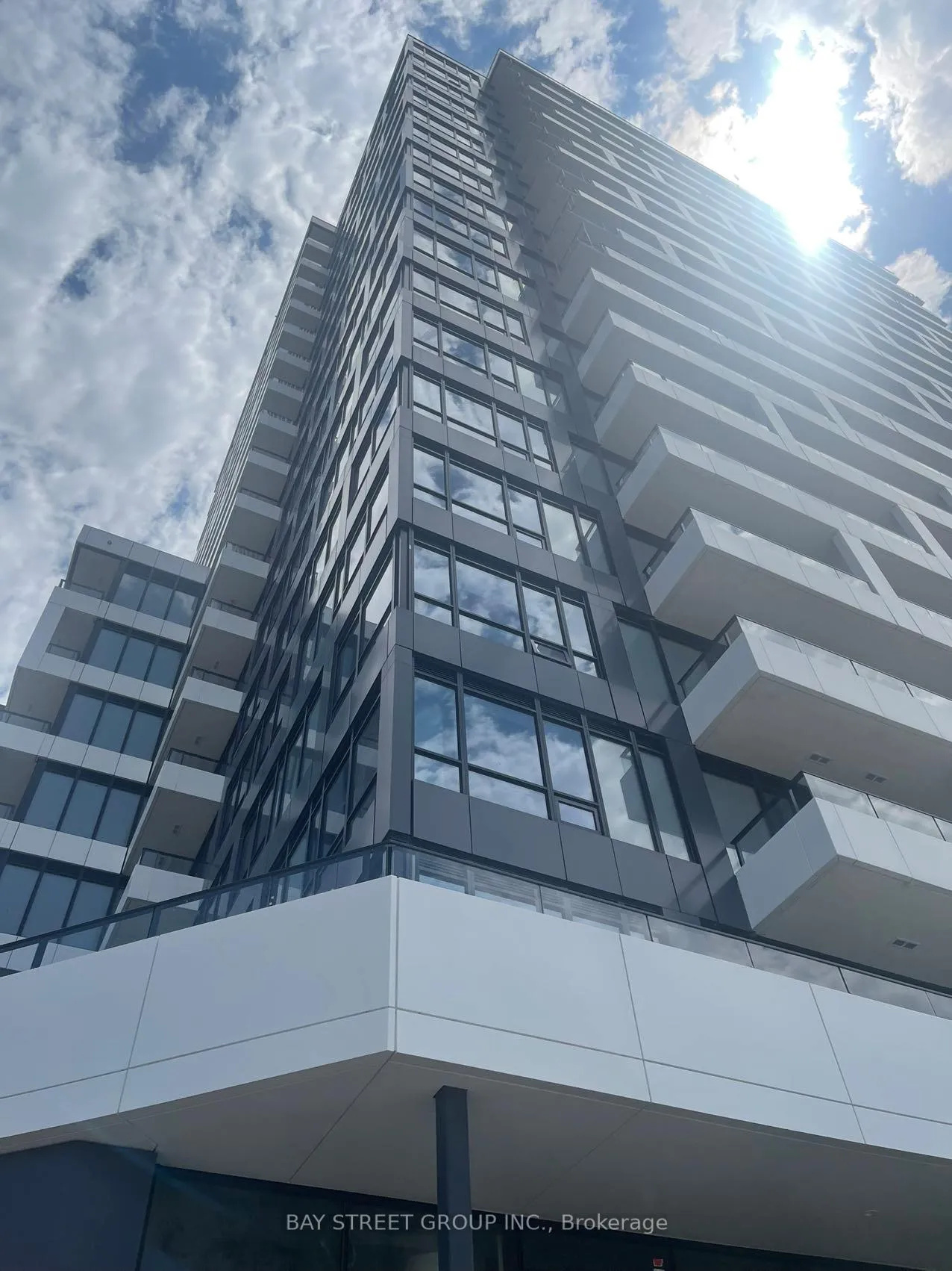 Photo 1 of Unit 921, 38 Water Walk Drive, Markham, Unionville — HOMEH