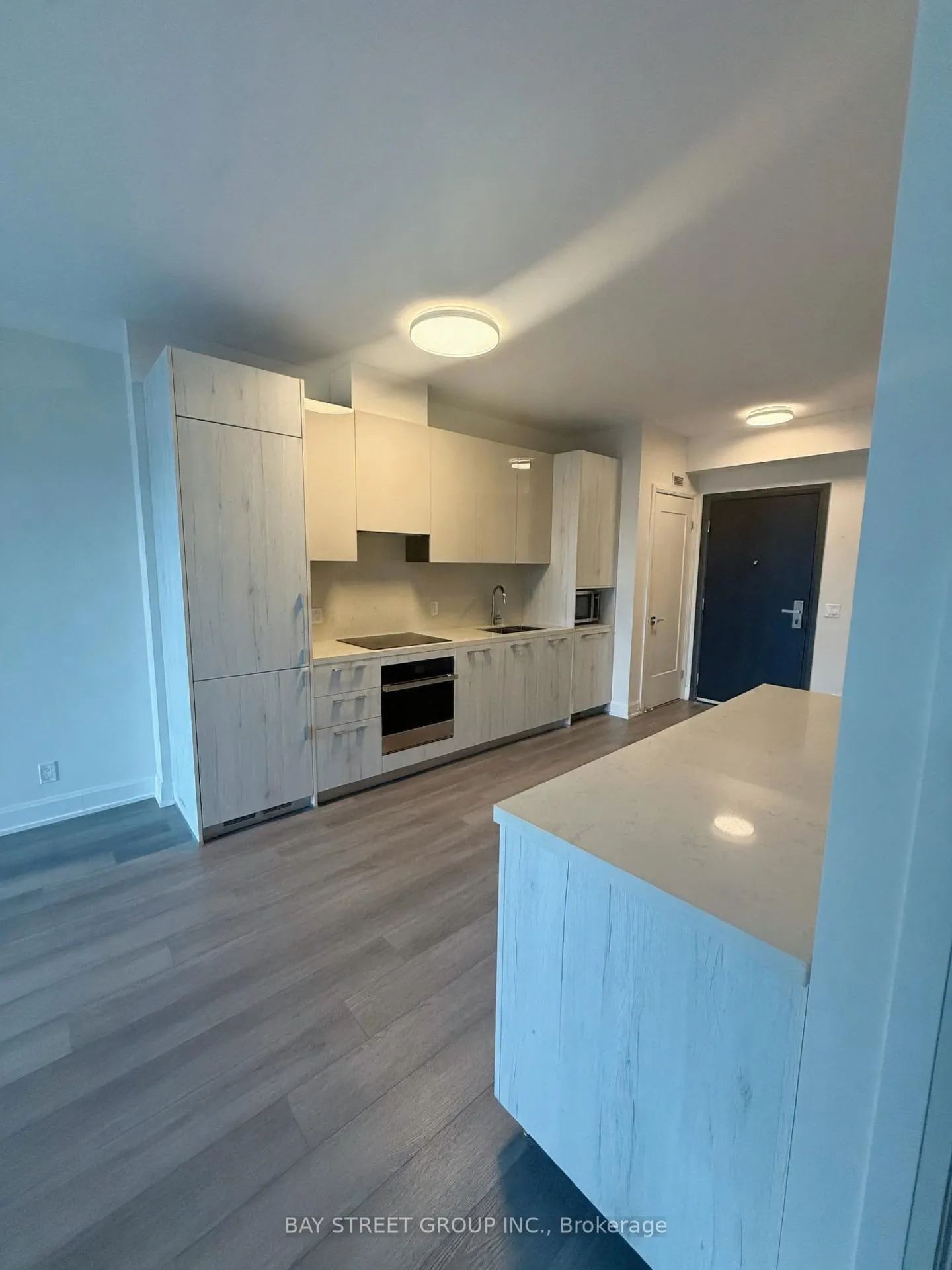 Photo 5 of Unit 921, 38 Water Walk Drive, Markham, Unionville — HOMEH