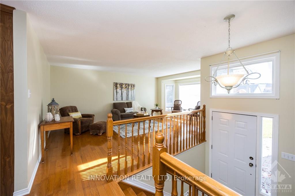 Photo 4 of 136 Patterson Crescent, Carleton Place — HOMEH