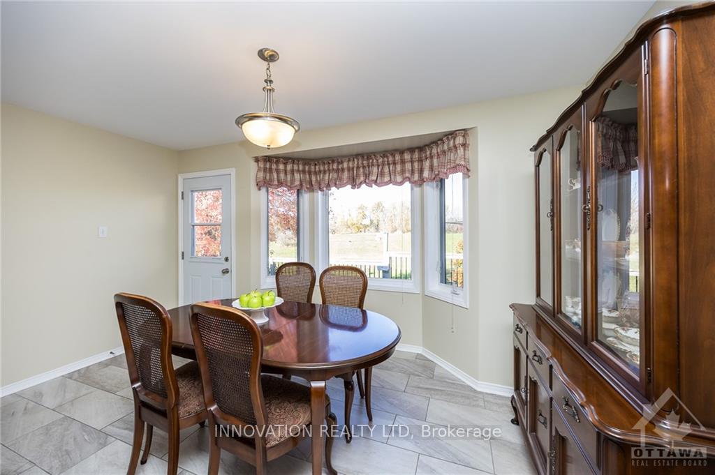 Photo 11 of 136 Patterson Crescent, Carleton Place — HOMEH