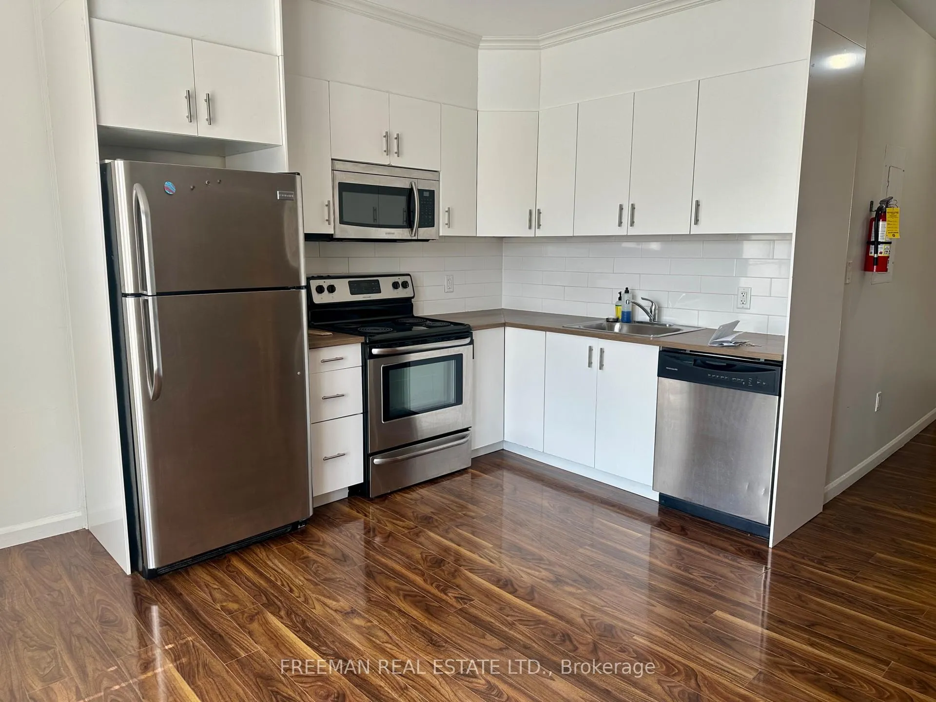 Photo 5 of Unit 2, 1060 Gerrard Street E, Toronto, South Riverdale — HOMEH