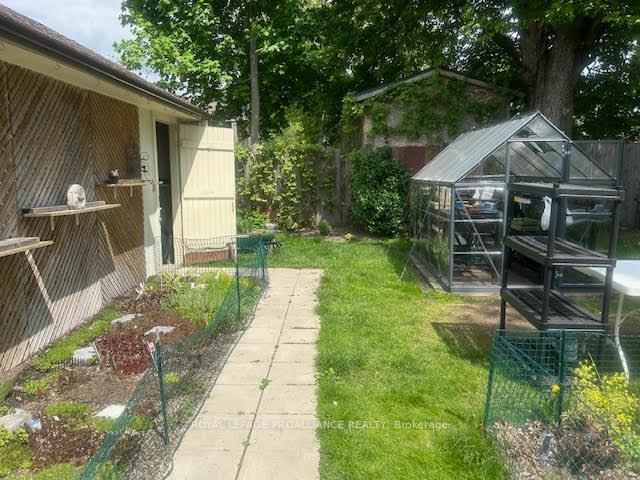 Photo 27 of 161 Foster Avenue, Belleville, Belleville Ward — HOMEH