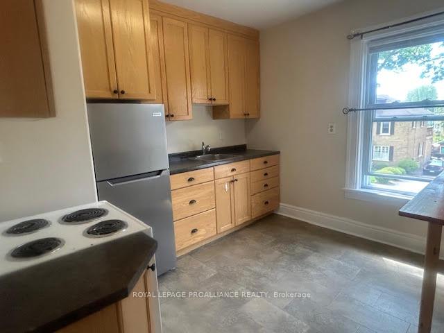 Photo 37 of 161 Foster Avenue, Belleville, Belleville Ward — HOMEH