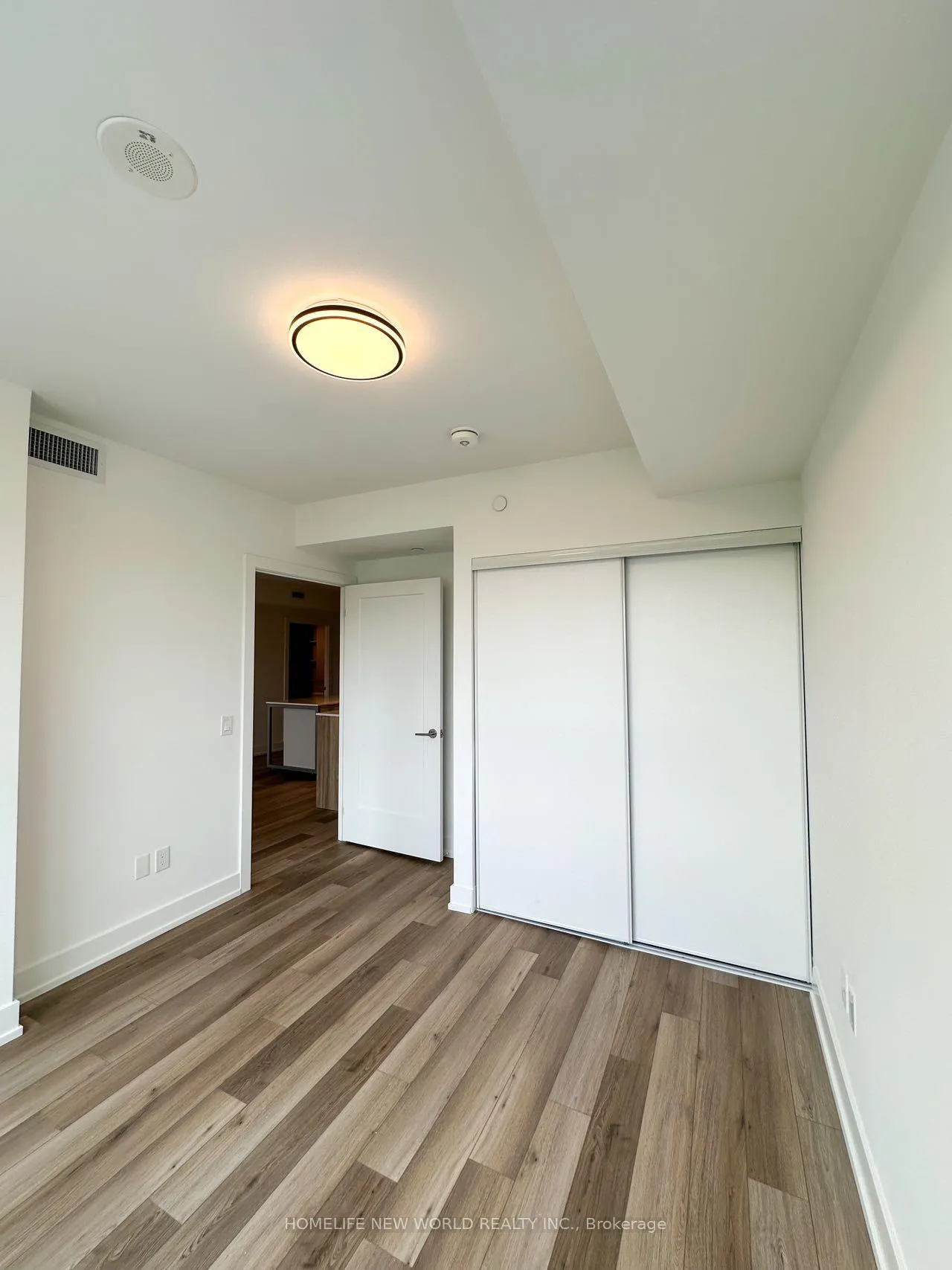 Photo 10 of Unit 718, 8 Cedarland Drive, Markham, Unionville — HOMEH