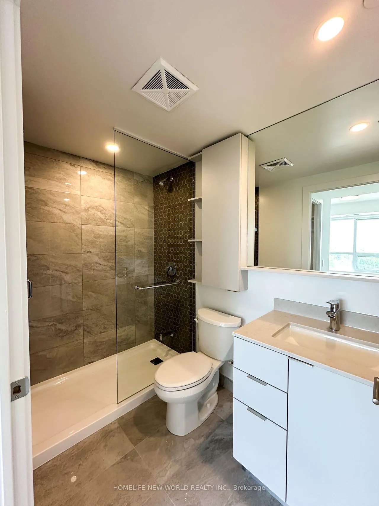 Photo 13 of Unit 718, 8 Cedarland Drive, Markham, Unionville — HOMEH