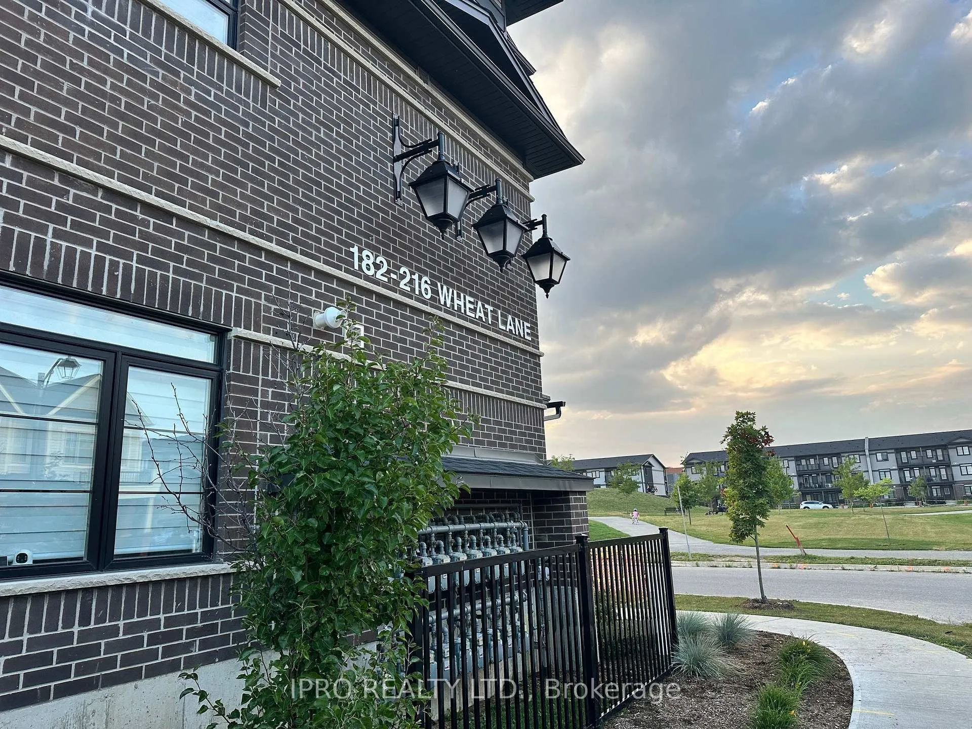Photo 1 of 182 Wheat Lane, Kitchener — HOMEH
