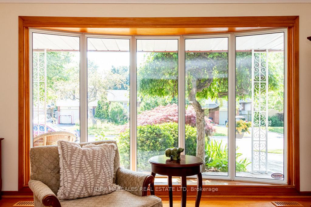 Photo 5 of 5195 Suncrest Road, Burlington, Appleby — HOMEH