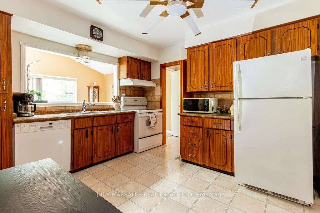 Photo 16 of 5195 Suncrest Road, Burlington, Appleby — HOMEH