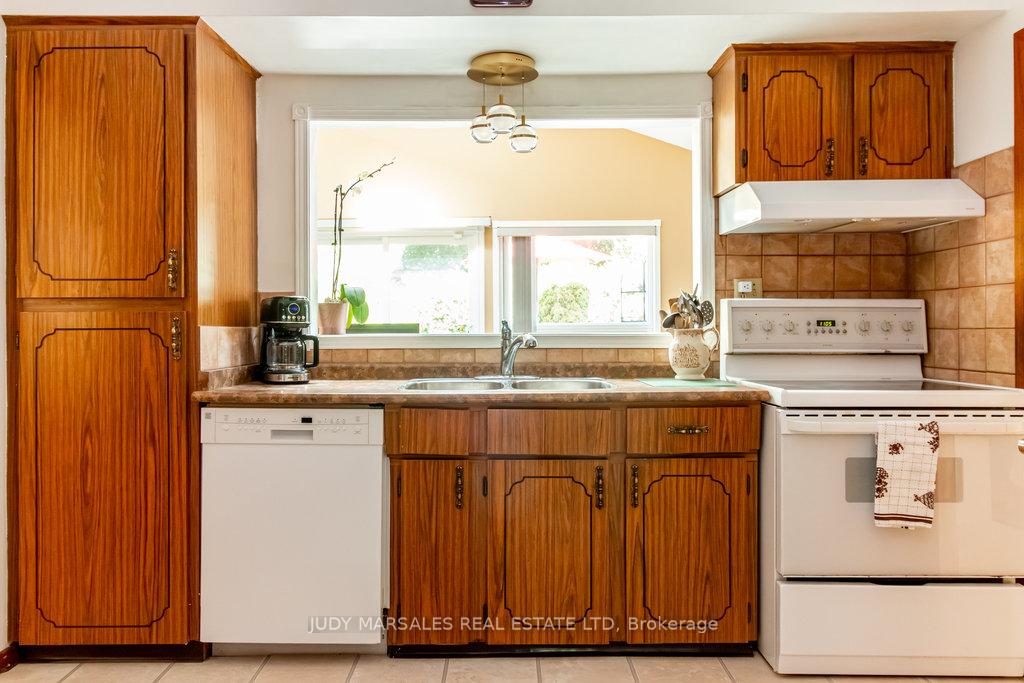 Photo 14 of 5195 Suncrest Road, Burlington, Appleby — HOMEH
