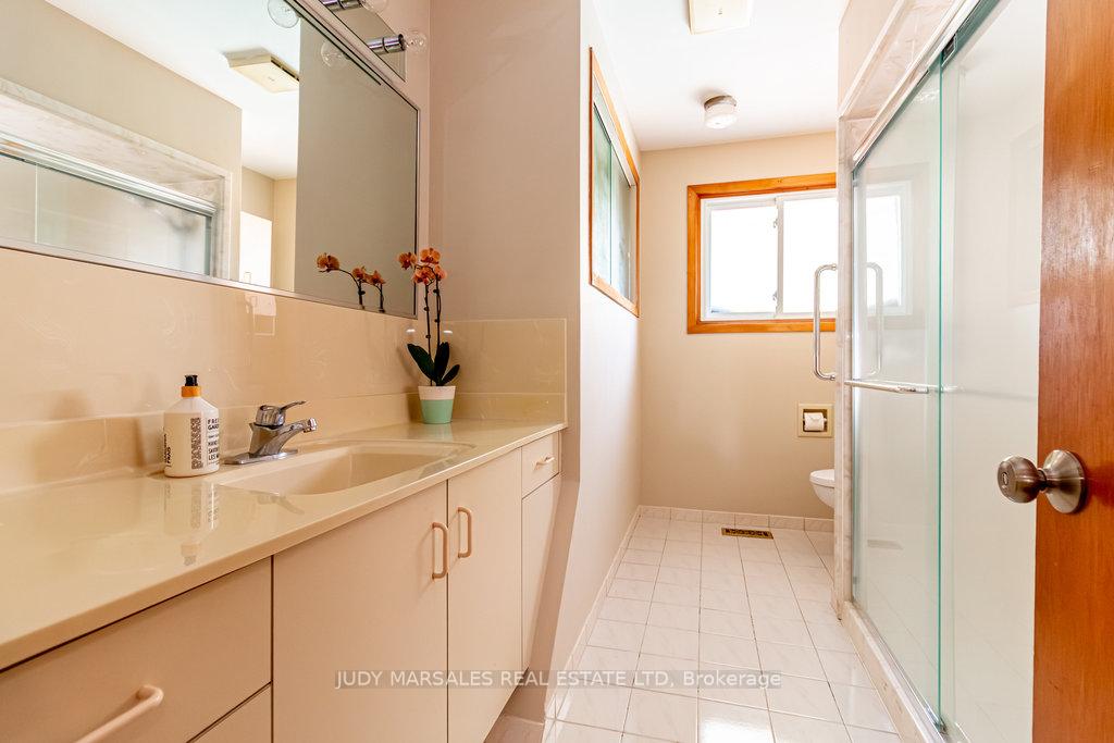 Photo 15 of 5195 Suncrest Road, Burlington, Appleby — HOMEH