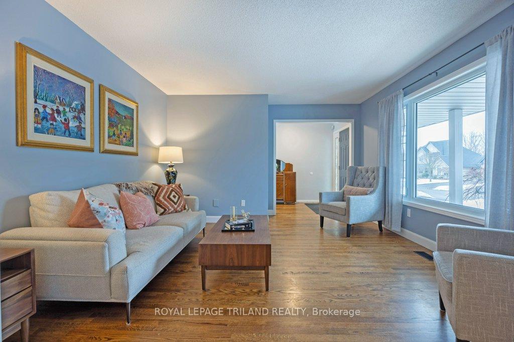 Photo 7 of 15 Timberlane Crescent, Central Elgin, Rural Central Elgin — HOMEH