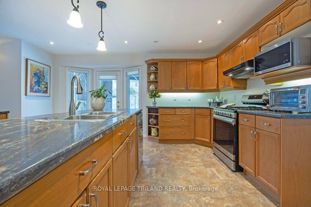 Photo 9 of 15 Timberlane Crescent, Central Elgin, Rural Central Elgin — HOMEH