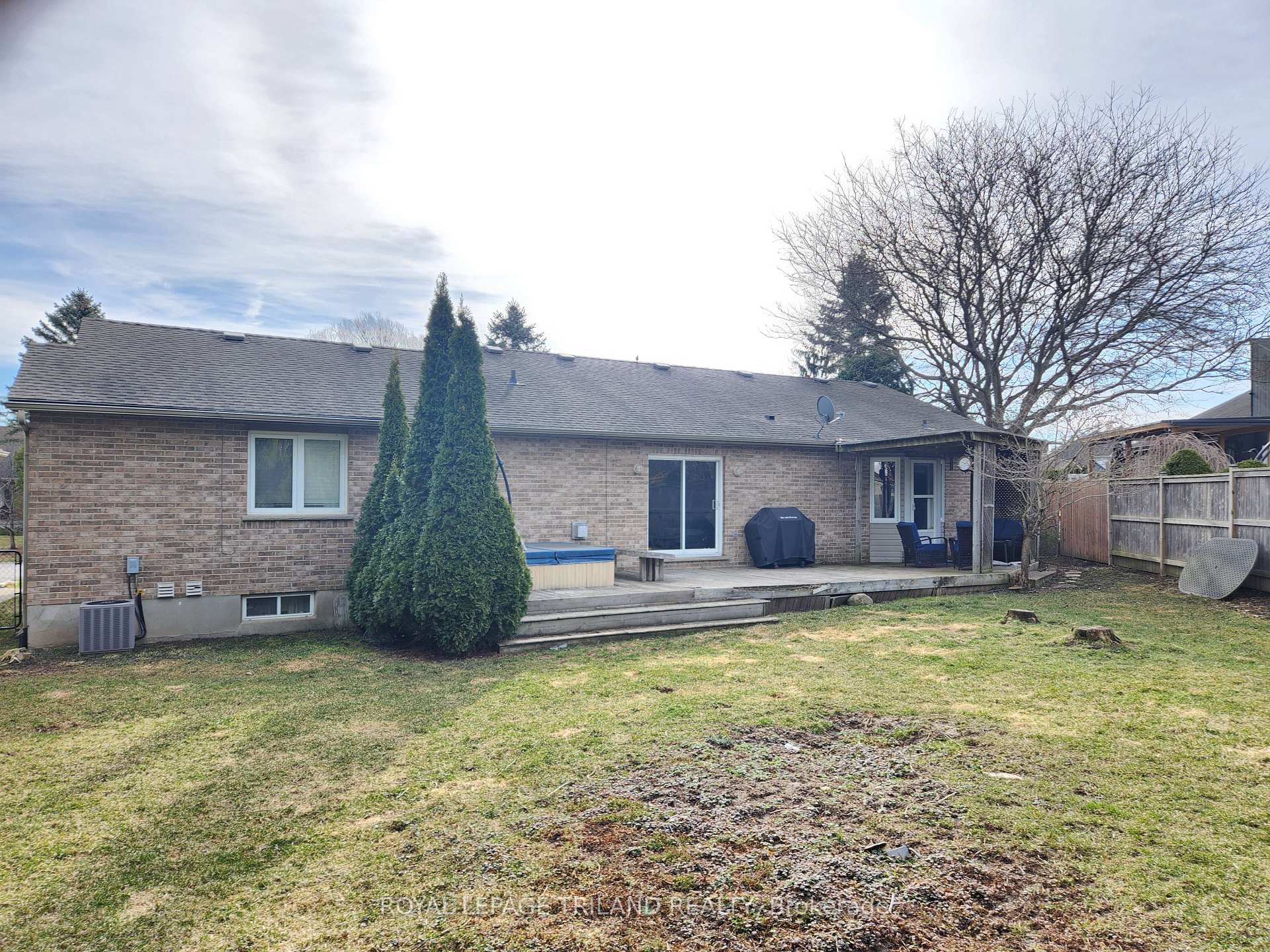 Photo 33 of 15 Timberlane Crescent, Central Elgin, Rural Central Elgin — HOMEH