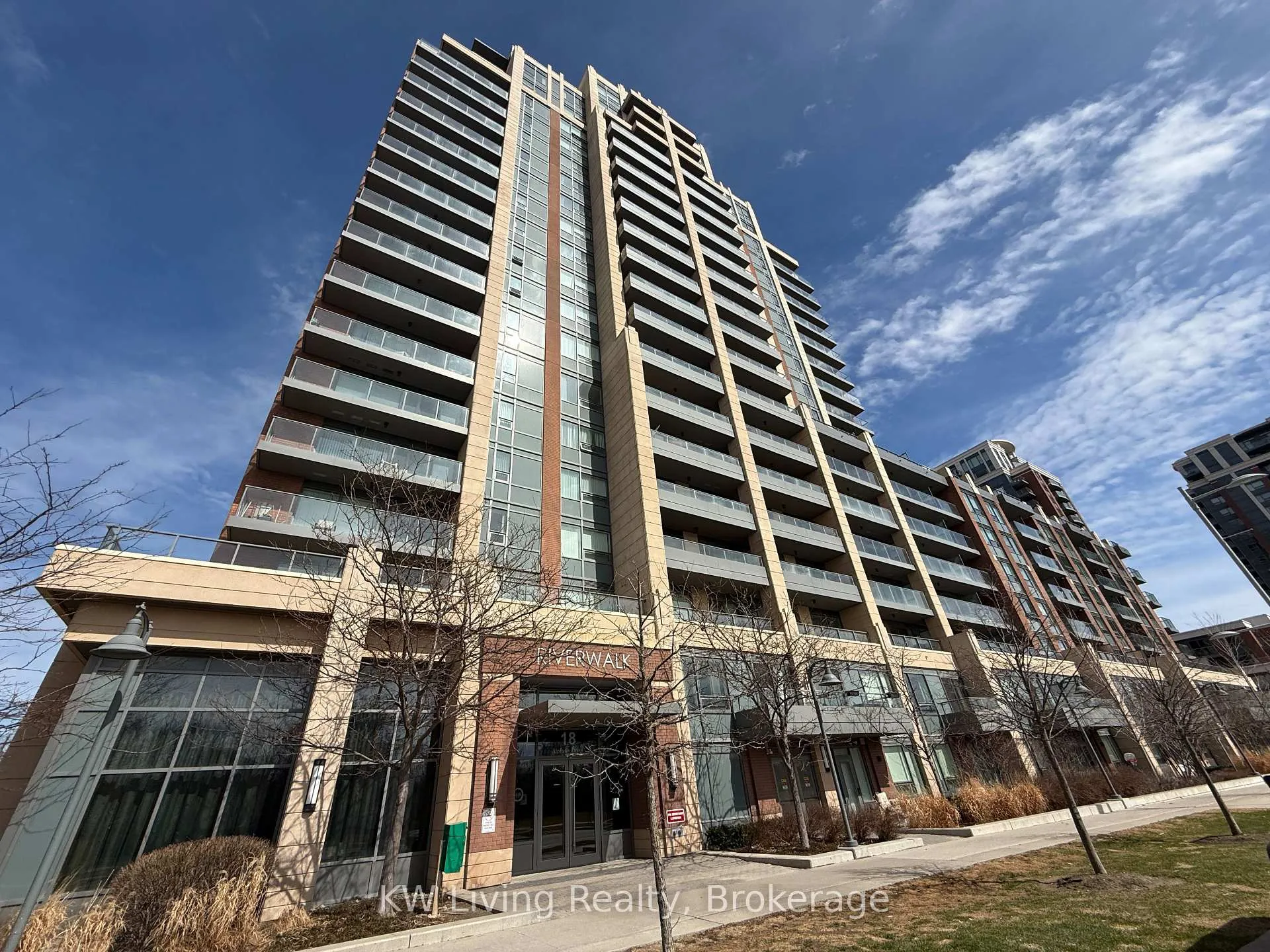 Photo 2 of Unit 908, 18 Uptown Drive, Markham, Unionville — HOMEH