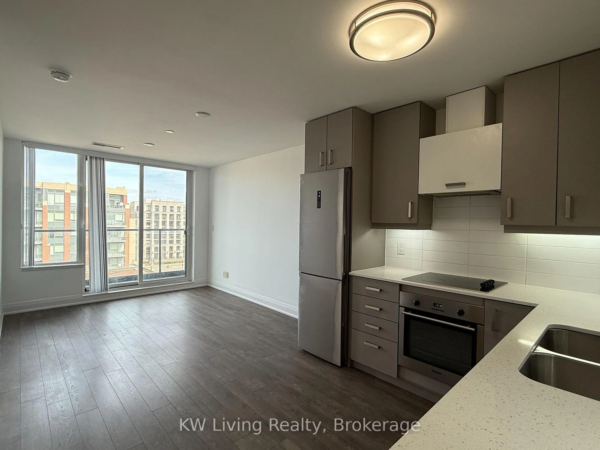 Photo 10 of Unit 908, 18 Uptown Drive, Markham, Unionville — HOMEH