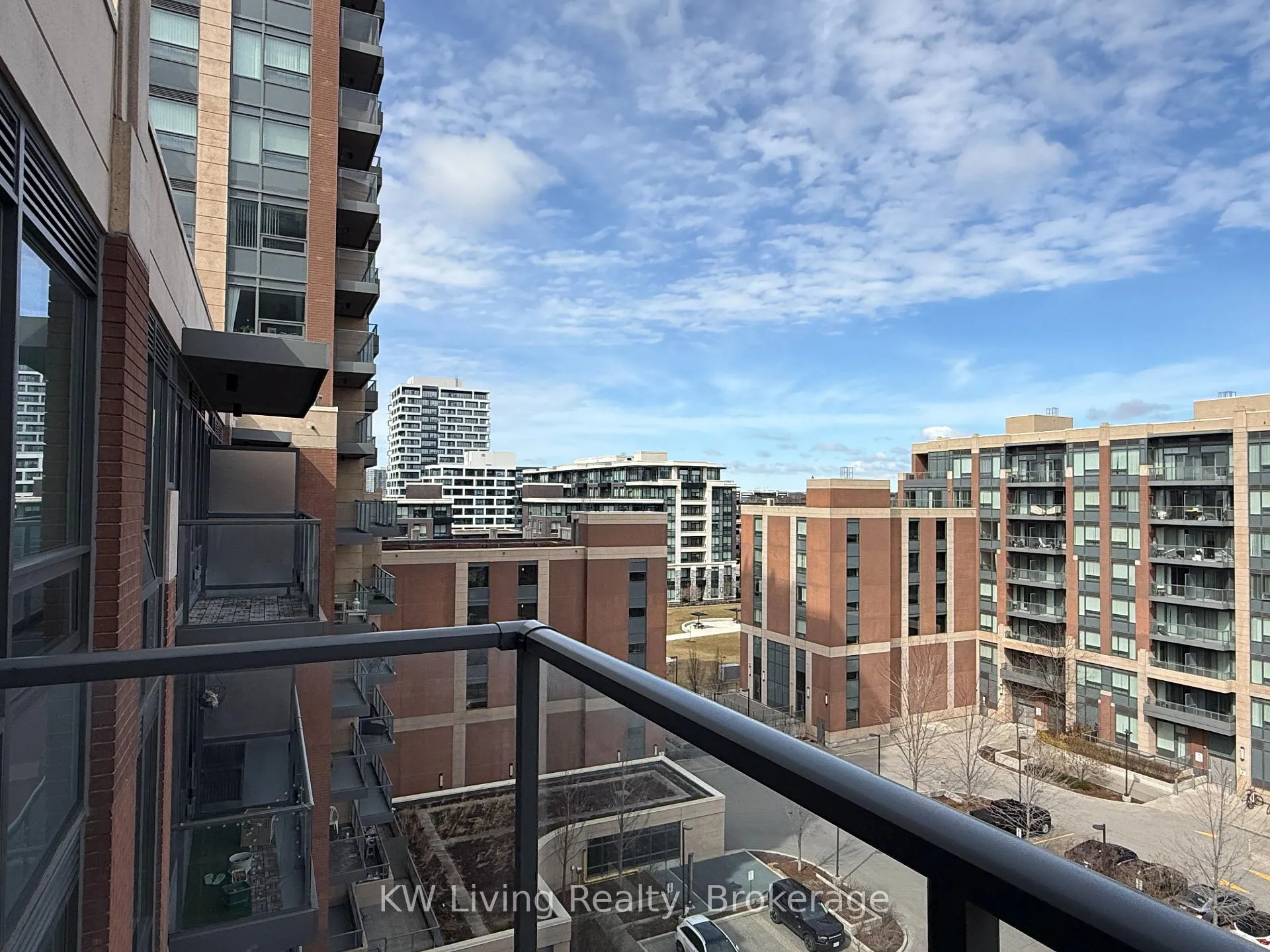 Photo 22 of Unit 908, 18 Uptown Drive, Markham, Unionville — HOMEH