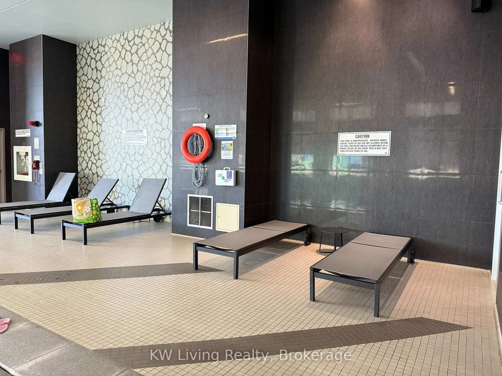Photo 23 of Unit 908, 18 Uptown Drive, Markham, Unionville — HOMEH