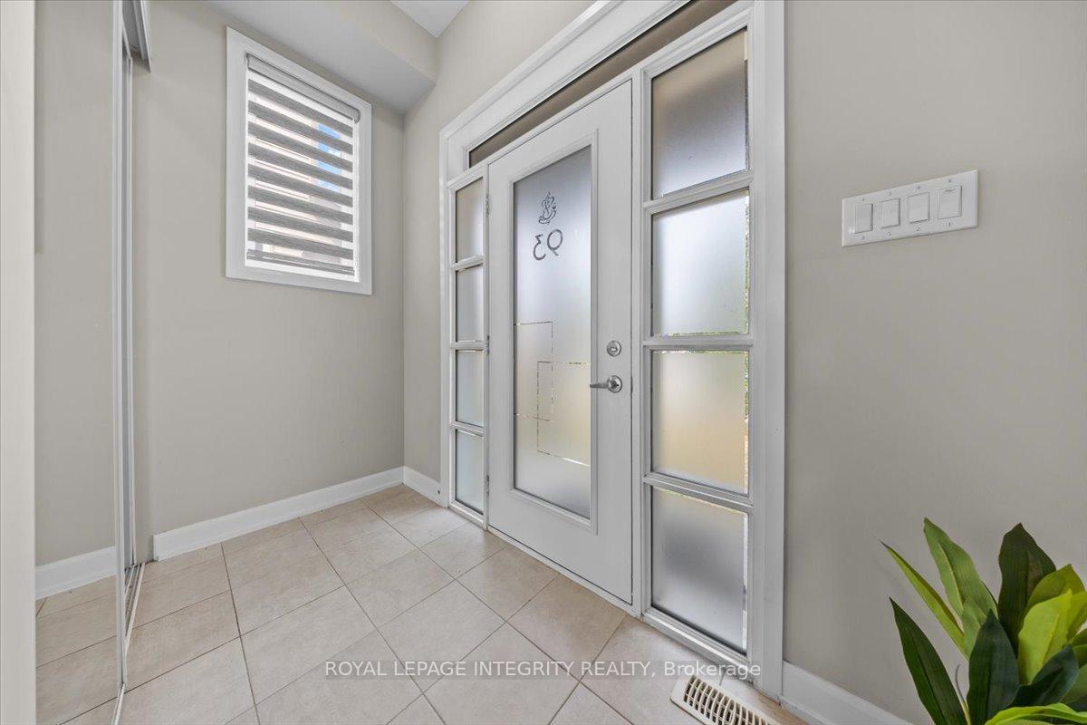 Photo 5 of 93 Aura Avenue, Ottawa, Barrhaven - Heritage Park — HOMEH