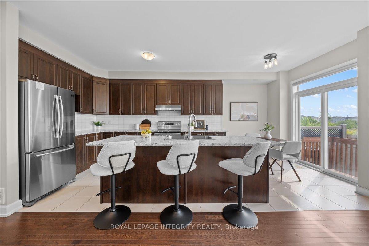 Photo 8 of 93 Aura Avenue, Ottawa, Barrhaven - Heritage Park — HOMEH